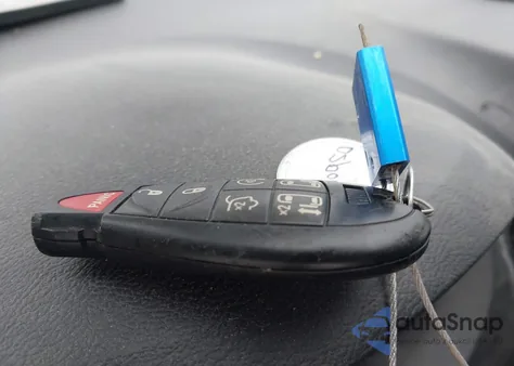 2016 Chrysler Town & Country Touring-L Anniversary Edition z USA, uszkodzony, nr VIN 2C4RC1CG9GR222713